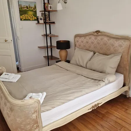 Sainte Elisabeth - Republique 아파트